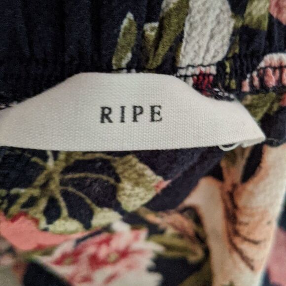 Ripe floral off shoulder navy dress Medium K - Picture 10 of 10